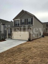 5454 Union Hill Ct in Union City, GA - Building Photo