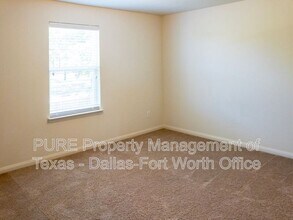14307 Bridgeview Ln in Dallas, TX - Building Photo - Building Photo