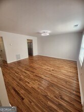 2316 Strathmoor Manor Dr in Lithonia, GA - Foto de edificio - Building Photo