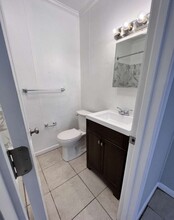 La Villa in Richmond, VA - Building Photo - Building Photo