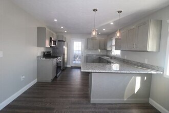 848 Washington St in Weymouth, MA - Building Photo - Building Photo