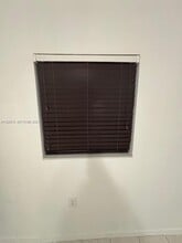 541 E 16th St in Hialeah, FL - Building Photo - Building Photo