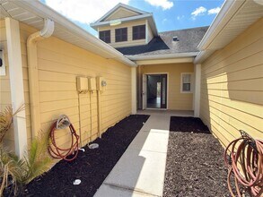 20228 Indian Rosewood Dr in Tampa, FL - Building Photo - Building Photo