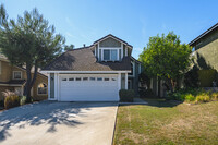 2549 Norte Vista Dr in Chino Hills, CA - Foto de edificio - Building Photo