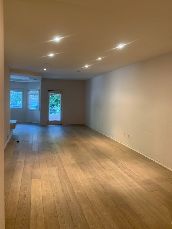 14290 Dickens St in Los Angeles, CA - Building Photo - Building Photo