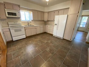821 W 7th St in Cheyenne, WY - Building Photo - Building Photo