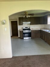 126 Alton Ave in Charlotte, TX - Building Photo - Building Photo