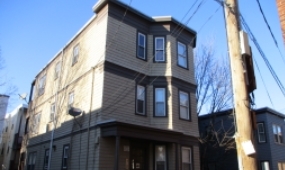 214 Poplar St in Chelsea, MA - Building Photo