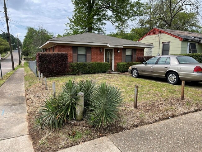 property at 3403 Frederick St
