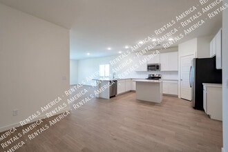 614 E Diamond Dr in Casa Grande, AZ - Building Photo - Building Photo