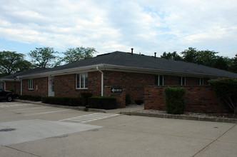 Villas on Hufford in Perrysburg, OH - Building Photo - Building Photo