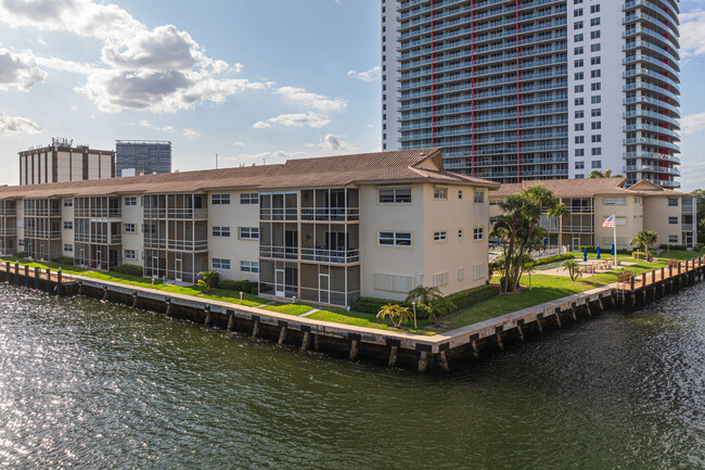 Coastal Waterways Co-Op in Hallandale Beach, FL - Building Photo - Building Photo