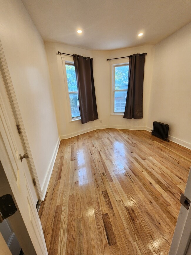 82 Williams Ave in Brooklyn, NY - Building Photo - Building Photo