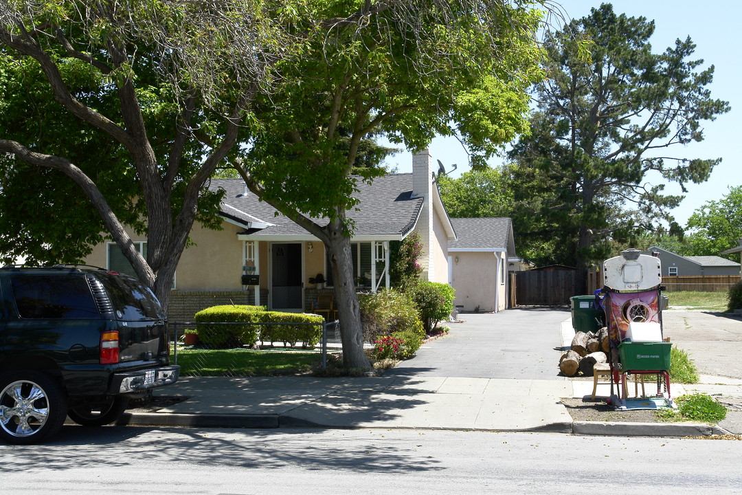 1026-1028 10th Ave in Redwood City, CA - Foto de edificio