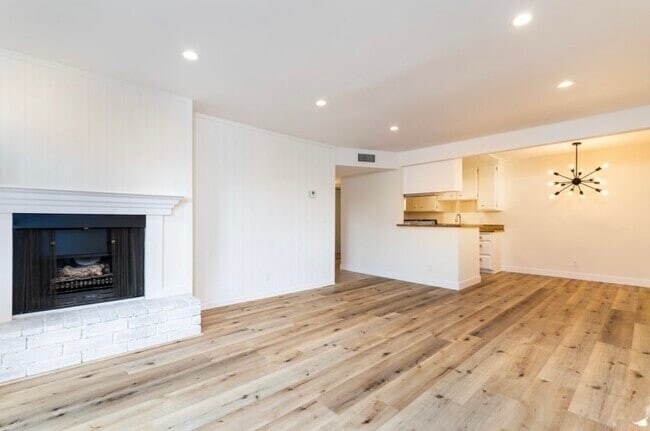 4524 Tujunga Ave, Unit 4524 Tujunga Ave in North Hollywood, CA - Foto de edificio - Building Photo