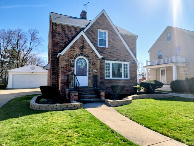property at 19130 Meredith Ave