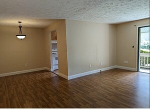 25 Amato Dr in South Windsor, CT - Building Photo - Building Photo
