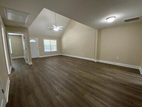 104 Lakeview Commons Dr in Statesboro, GA - Building Photo - Building Photo