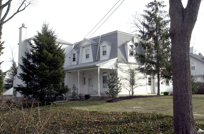 1039 Norwood Ave in Elberon, NJ - Building Photo - Building Photo