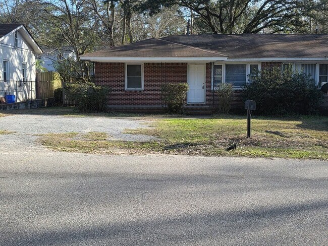 property at 1129 Berkeley St