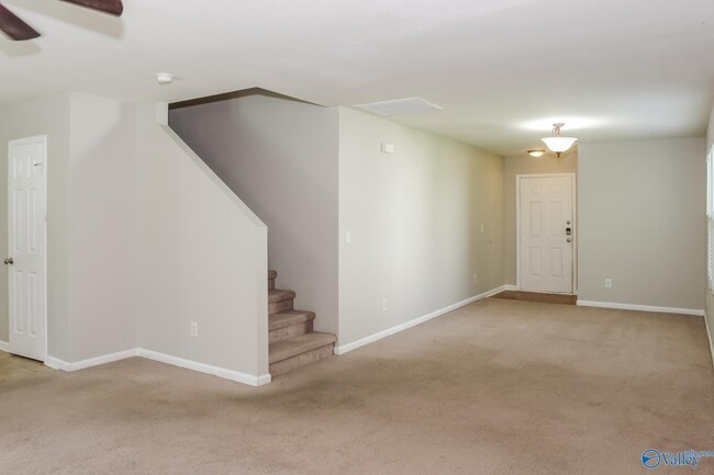 132 Blackwell Ct in Owens Cross Roads, AL - Building Photo - Building Photo