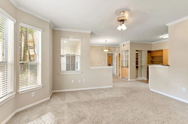 7575 Gosling Rd in Spring, TX - Building Photo