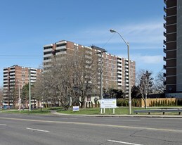 City Terrace North in Toronto, ON - Building Photo