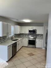 19113 Kanawha Dr in Cornelius, NC - Building Photo - Building Photo