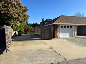 2617 Passiflora Ct in Chico, CA - Building Photo - Building Photo