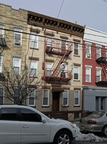 344 7th St in Jersey City, NJ - Building Photo