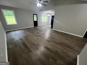 160 Mountain View Cir in Covington, GA - Building Photo - Building Photo