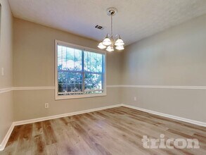 523 Ashton Manor Dr in Loganville, GA - Building Photo - Building Photo