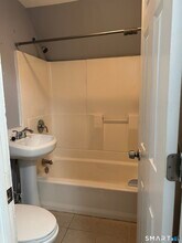 274 Orange St in Waterbury, CT - Building Photo - Building Photo