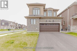 396 Boyd Ln in Milton, ON - Building Photo