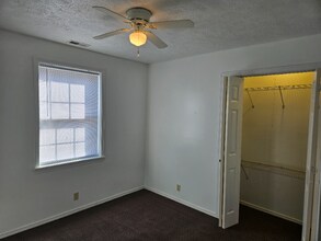 2124 W Jackson St, Unit 2124 back apt in Muncie, IN - Building Photo - Building Photo