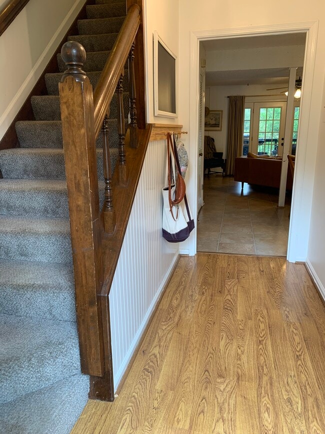 602 Old Rocky Ridge Ln in Vestavia Hills, AL - Building Photo - Building Photo