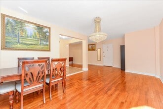 64-35 Yellowstone Blvd in New York, NY - Building Photo - Building Photo