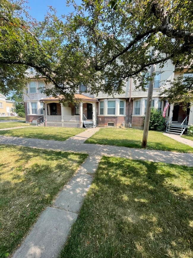 property at 706 Kirkwood Blvd