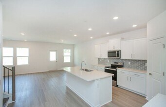 448 Jet Strm Dr in La Vergne, TN - Building Photo - Building Photo