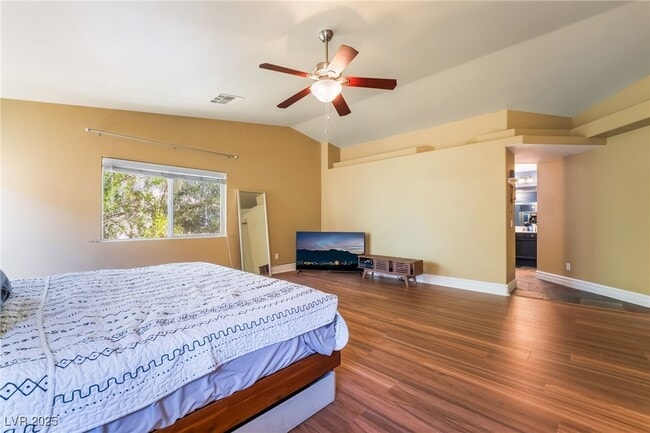property at 9756 Waukegan Ave
