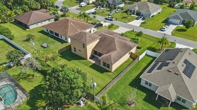 1425 SW Oriole Ln in Port St. Lucie, FL - Building Photo - Building Photo