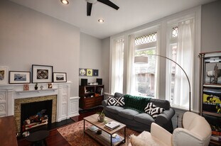 1925 Spruce St, Unit 1F in Philadelphia, PA - Building Photo