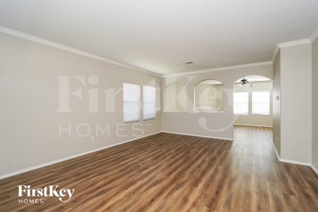 1636 Grassy View Dr in Fort Worth, TX - Building Photo - Building Photo