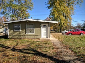 2300 Brockman St in Manhattan, KS - Building Photo