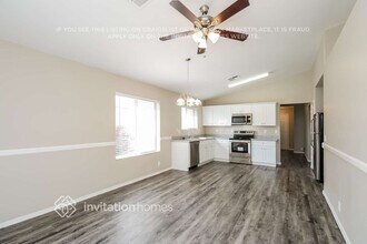 15725 W Smokey Dr in Surprise, AZ - Building Photo - Building Photo