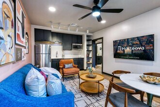 611 Commerce St in New Orleans, LA - Foto de edificio - Building Photo