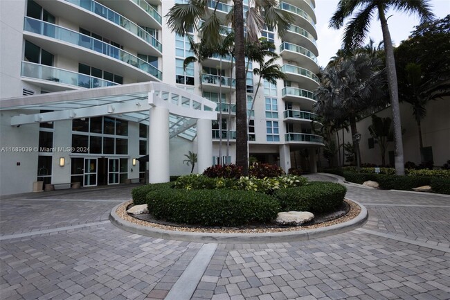 347 N New River Dr E in Fort Lauderdale, FL - Building Photo - Building Photo