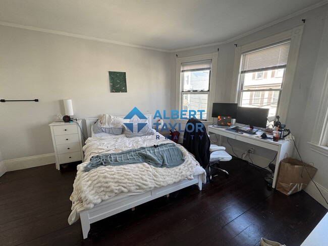 32 Rawson St, Unit 2