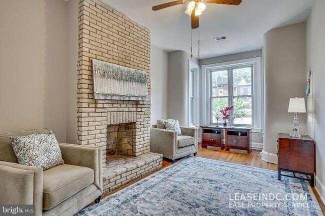 130 Seaton Pl NW in Washington, DC - Building Photo - Building Photo