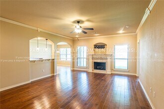 2609 N Brush Creek Dr in Fayetteville, AR - Building Photo - Building Photo